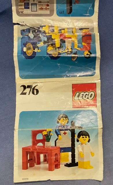 VINTAGE LEGO !! Nurse and Child set 276 (1977)