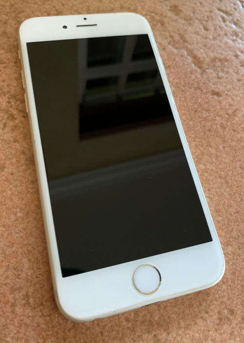 iPhone 6 -  64Gb - Silver. Excellent condition