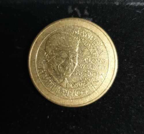 1933 Nelson Mandela Alone Walk To Freedom Gold Plated Souvenir Coin