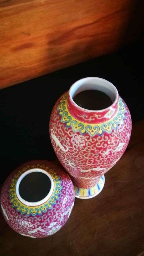 Stunning Vintage Vase and Ginger Jar.arked on bottom.