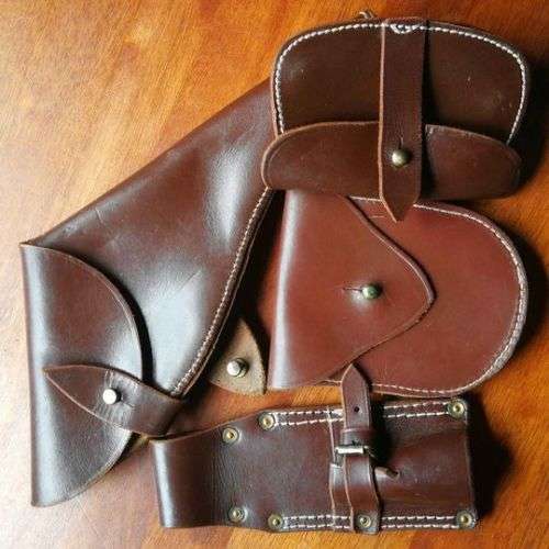Vintage full leather S.A.P accessories set.