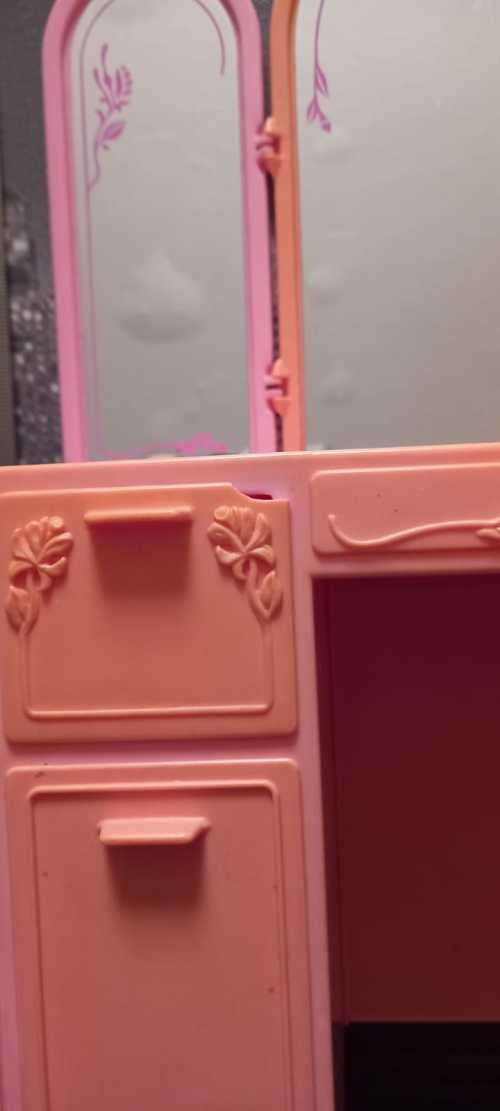 Vintage Barbie Sweet Roses Vanity & Nightstand 1987 Mattel