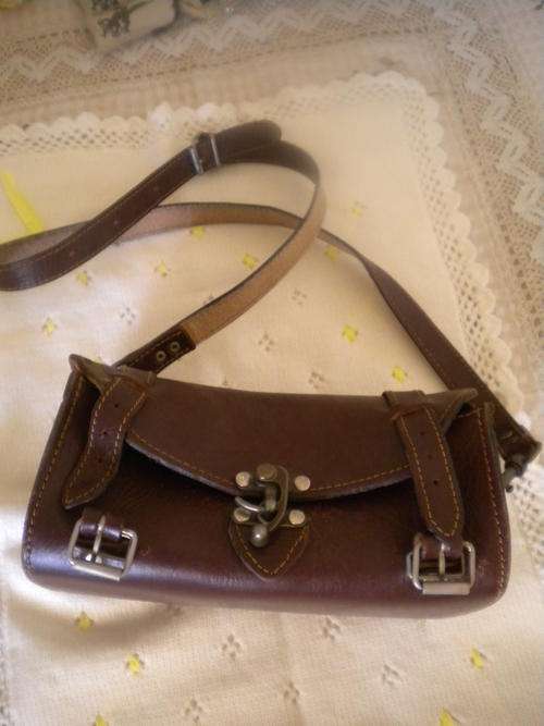 Dark brown Leather BEATNIX bag