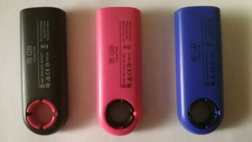 GRAB A SET NOW 3× 16 GB USB STICKS DON'T MISS OUT