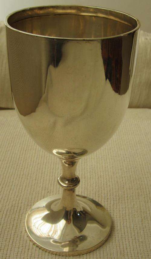 190 gram SILVER HALLMARKED COMMUNION CUP IN GOOD CONDITION