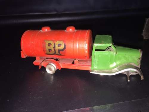 Triang minic pre war petrol tanker and miniature rail way lamp bid for both!!!