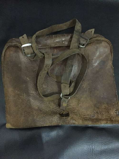 Vintage leather bag!!!!