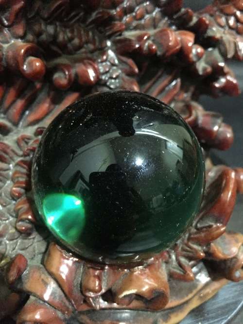 Dragon figure with glass ball !!!!!