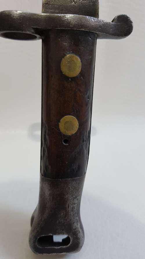 BEAUTIFUL large bayonet with wooden handle and brass studs 42cm tall!!!!!