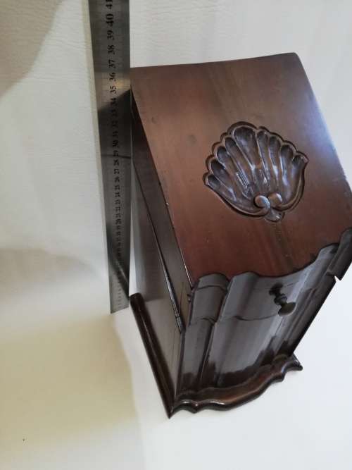 Vintage beautiful solid wooden box!!!!!!