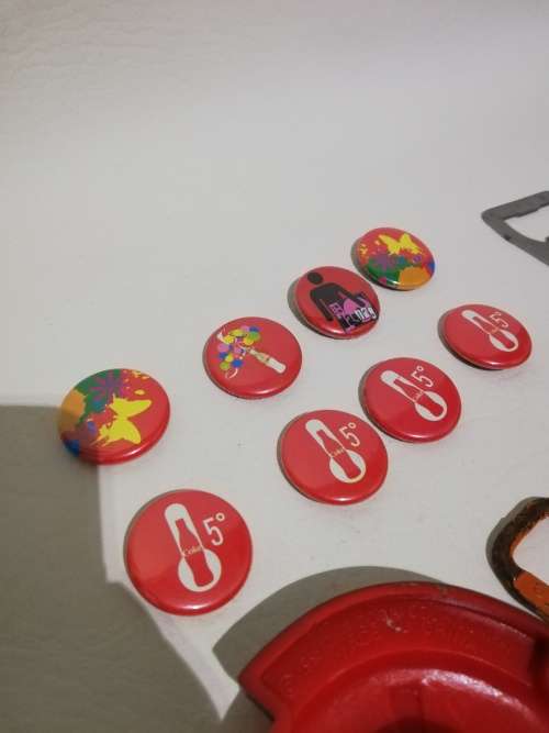 Job lot vintage coke items bid for!!!!!