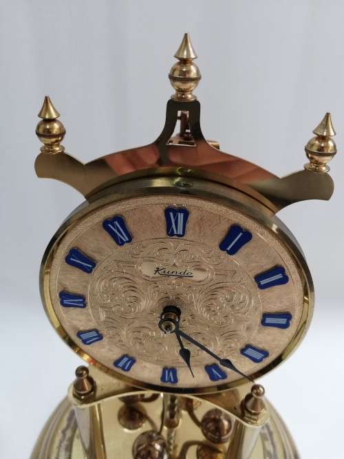 Kieninger and Obergfell Kundo Glass clock made in West Germany with key wind up!!!!