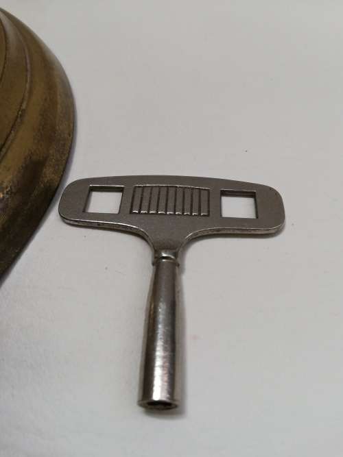 Kieninger and Obergfell Kundo Glass clock made in West Germany with key wind up!!!!