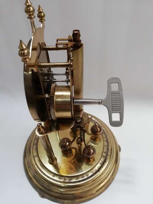 Kieninger and Obergfell Kundo Glass clock made in West Germany with key wind up!!!!