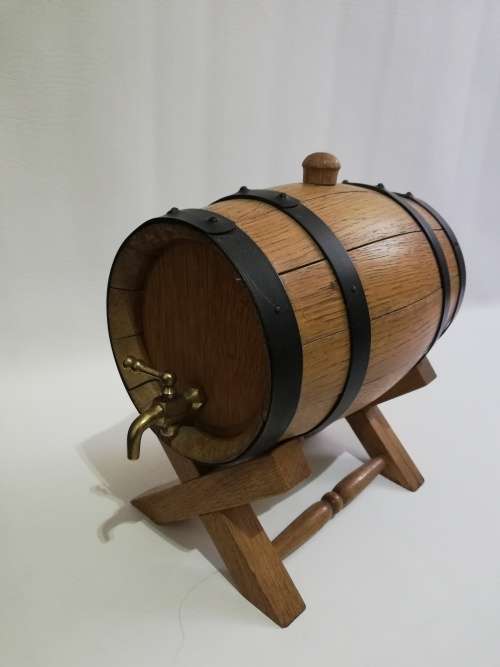Wooden wine barrel with stand!!!!