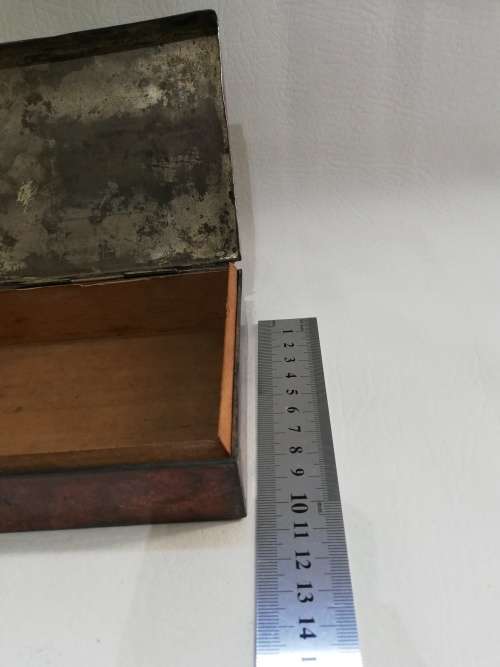 Solid metal and wooden box!!!