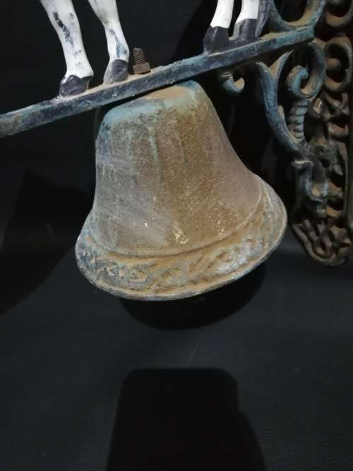 Beautiful large solid cast iron bell working wallmount piece!!!!!