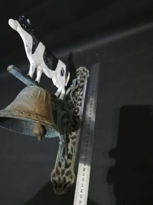 Beautiful large solid cast iron bell working wallmount piece!!!!!