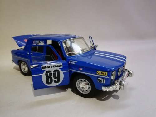 Original die cast Renault 8 Rally monte carlo scale 1:18 Silido!!!!!