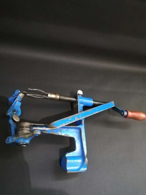 Vintage fruit peller!!!