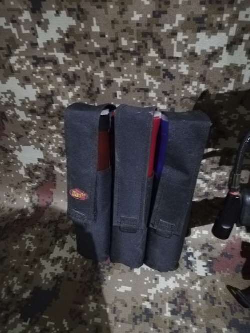 Super large BT Omega paintball gun with halmet and canisters bid for all guns working!!!!!