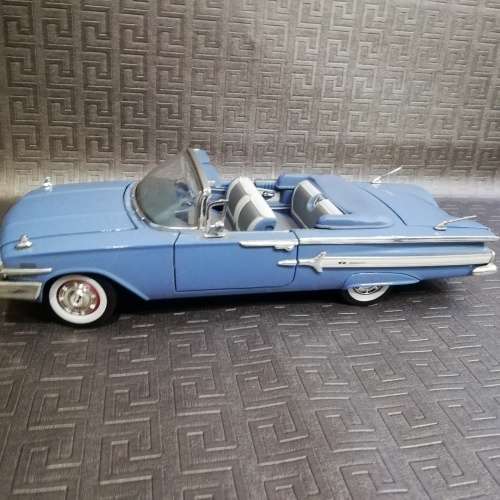 Super large Original die cast 1960 Chevrolet Impala Motormax scale 1:18!!!!