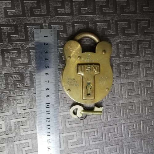 Rare USN lock made by W. BELL and Sons Ltd Philadelphia looks works with key!!!!