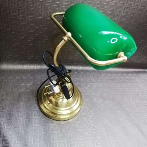 Stunning lawyers lamp working!!!!!