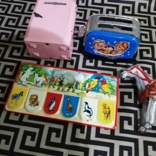 Collection of Vintage tintoys not working bid for all!!!!