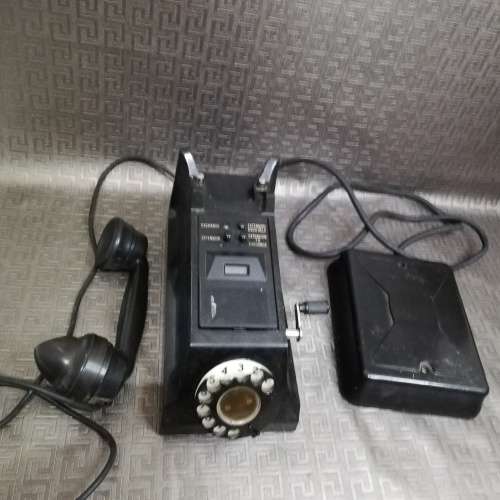 Vintage large Telephone set not tested!!!!