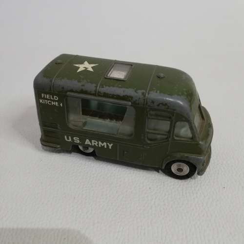 RARE CORGI TOYS Smiths Karrier van!!!