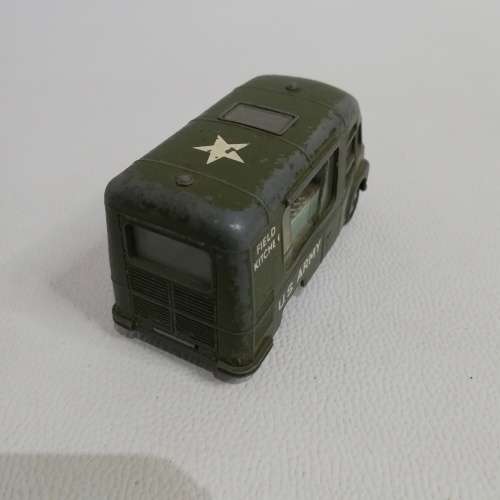 RARE CORGI TOYS Smiths Karrier van!!!