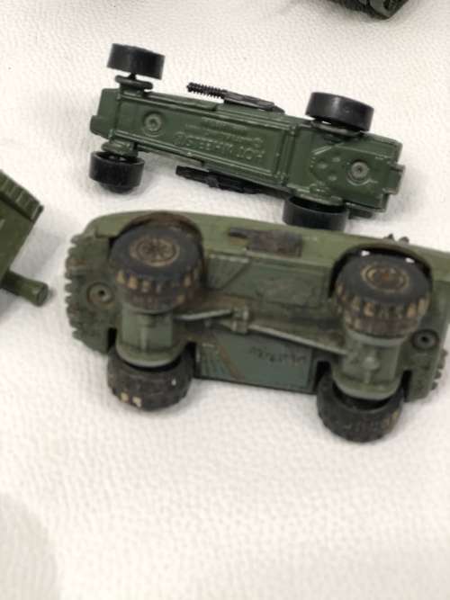 17 x Vintage Hotwheels MILLITARY vehicles bid for all!!!!!
