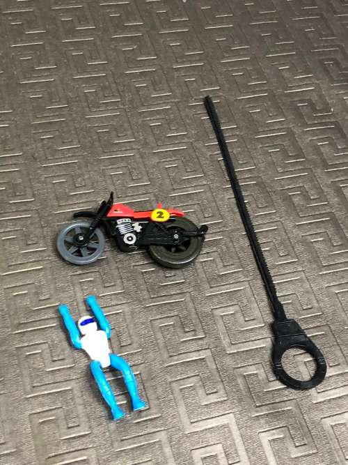 TOMY POP CYCLES BIKE WITH FIGURE!!!!