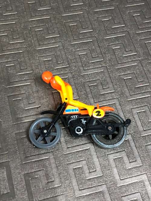 Vintage TOMY POP CYCLES BIKE WITH FIGURE !!!