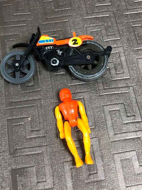 Vintage TOMY POP CYCLES BIKE WITH FIGURE !!!