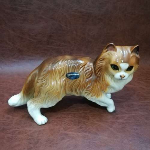 Beautiful ceramic Coopercraft made in England please not crack on the leg show on pictures!!!!