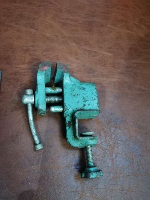 Vintage small table vice!!!!!
