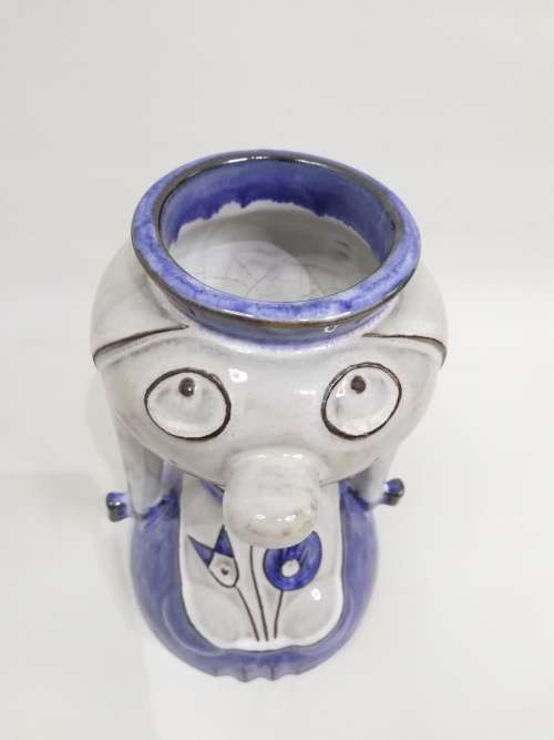 Beautiful Austria Pottery 24cm tall!!!!