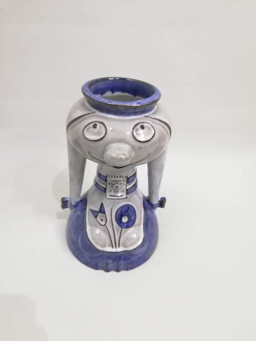 Beautiful Austria Pottery 24cm tall!!!!