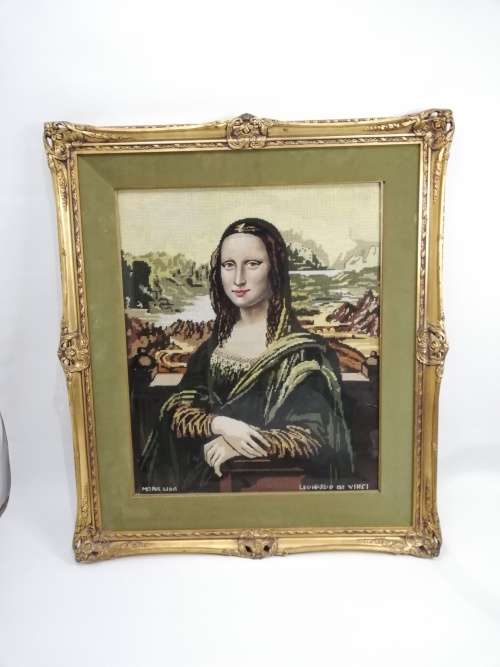Absolutely stunning Mona Lisa tapestry with solid gold wooden frame size 67cm x 77cm!!!!