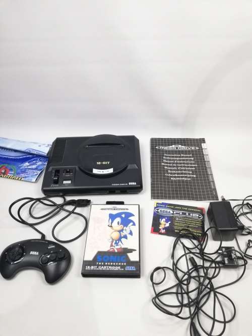 SUPER RARE SEGA MEGA DRIVE 1 WITH BOX AND SONIC GAME TESTED WORKING 100%!!!!!