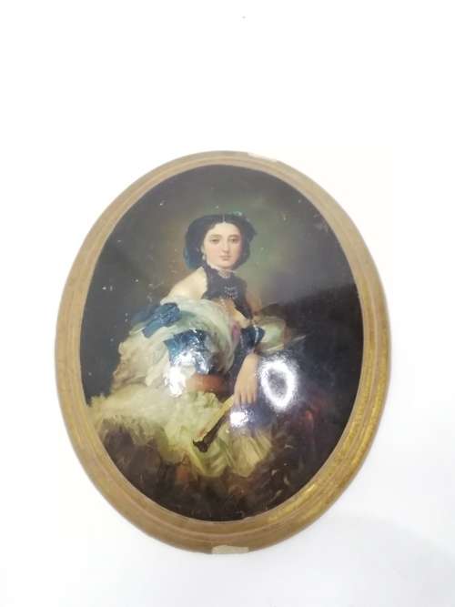 Beautiful vintage wall plagues highly detailed!!!!