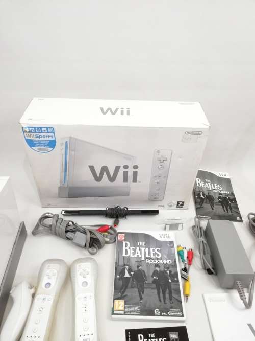 Boxed Nintendo Wii complete working 100%!!!!