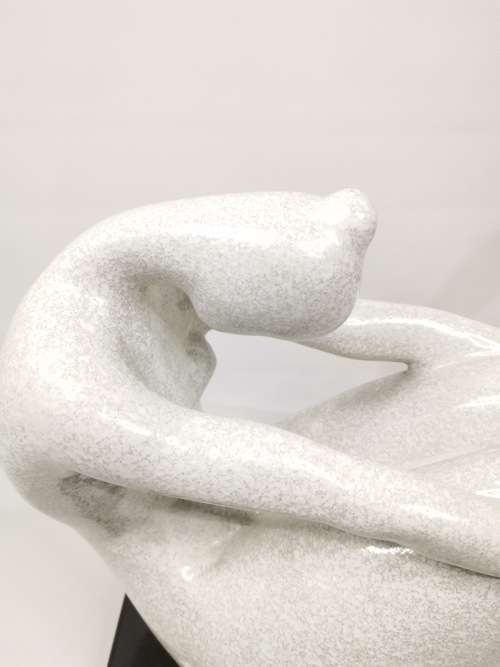 Absolutely stunning designer Marble Sculpture to heavy to ship collection only!!!!