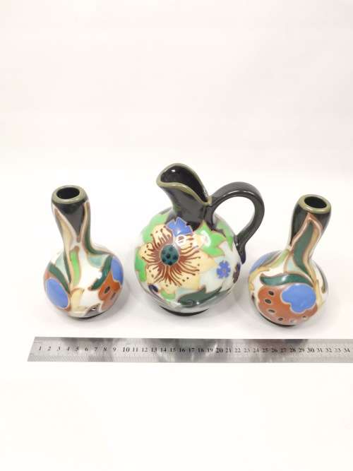 Beautiful Gouda Styled vasses bid for all!!!