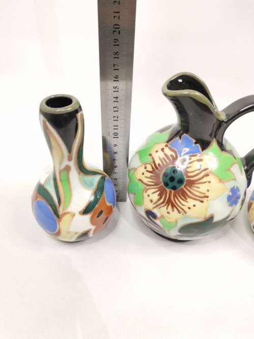 Beautiful Gouda Styled vasses bid for all!!!