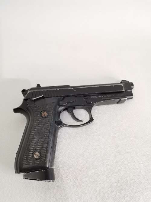 Guerrilla POLLICE 177 cal 4.5mm KWC gas gun realistic gun not tested!!!!