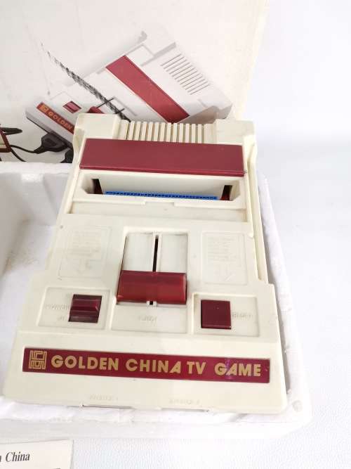 ORIGINAL GOLDEN CHINA TV GAME CONSOLES AMD BOX ONLY WORKING TESTED!!!!