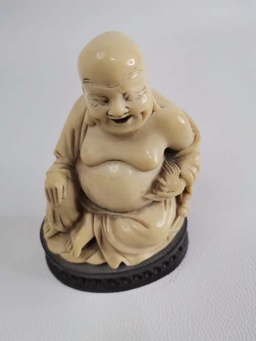 Beautiful highly detailed budah with stamp at the bottom!!!!